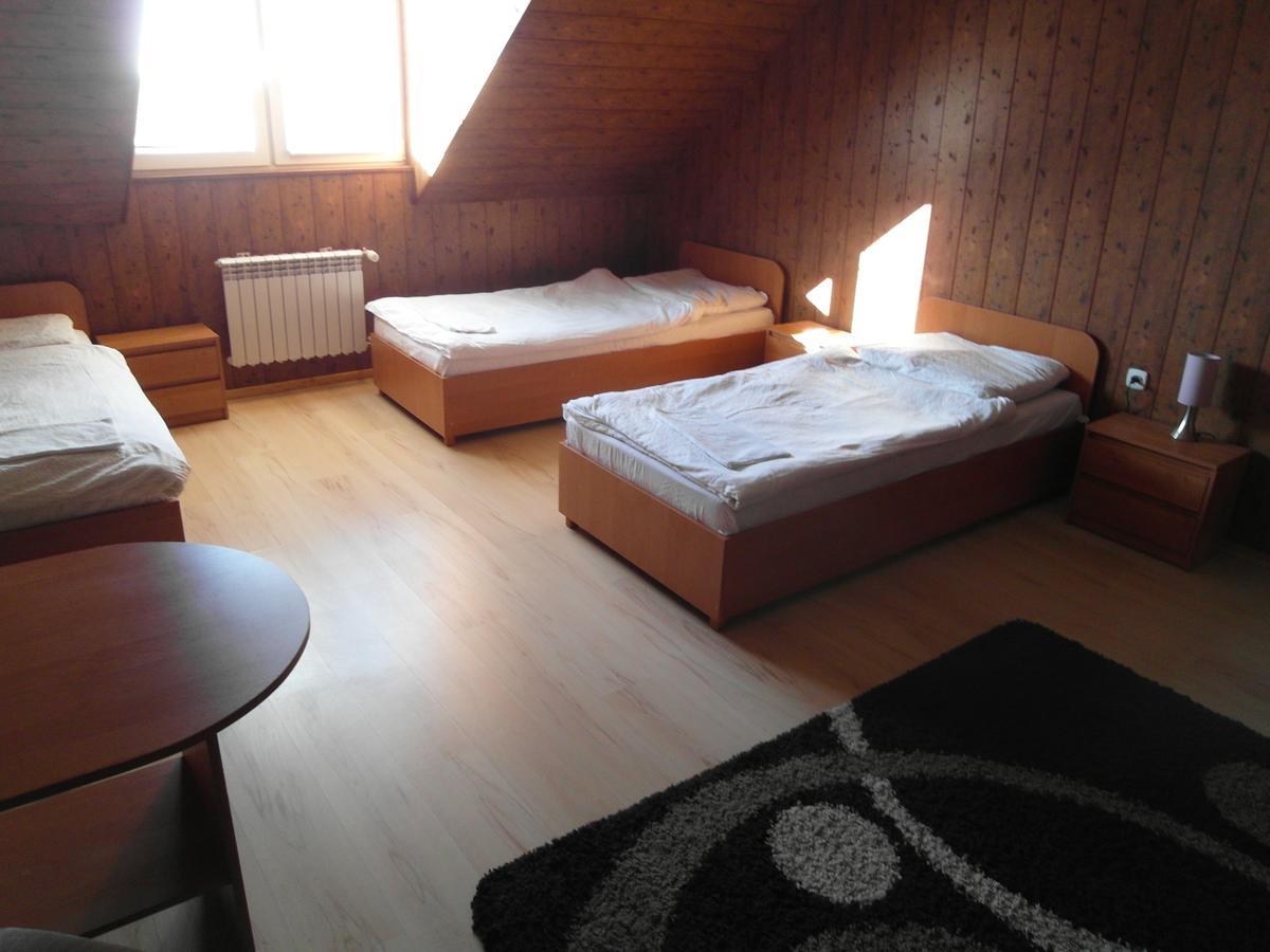 Pomorska Zajazd Restauracja Czaplinek Luaran gambar