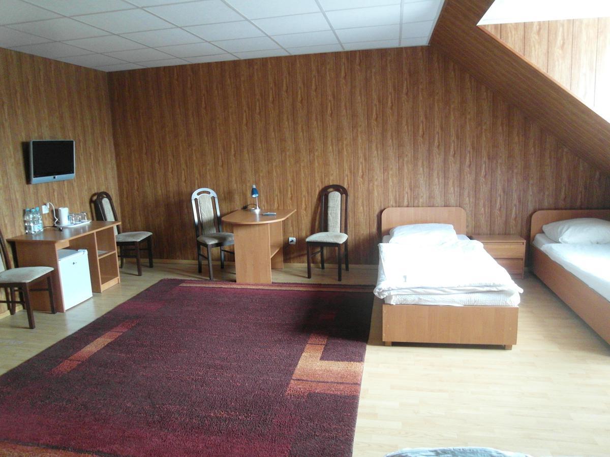 Pomorska Zajazd Restauracja Czaplinek Luaran gambar